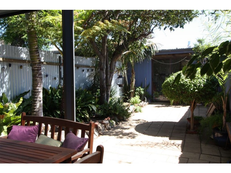 15 Sutherland St, Glanville SA 5015