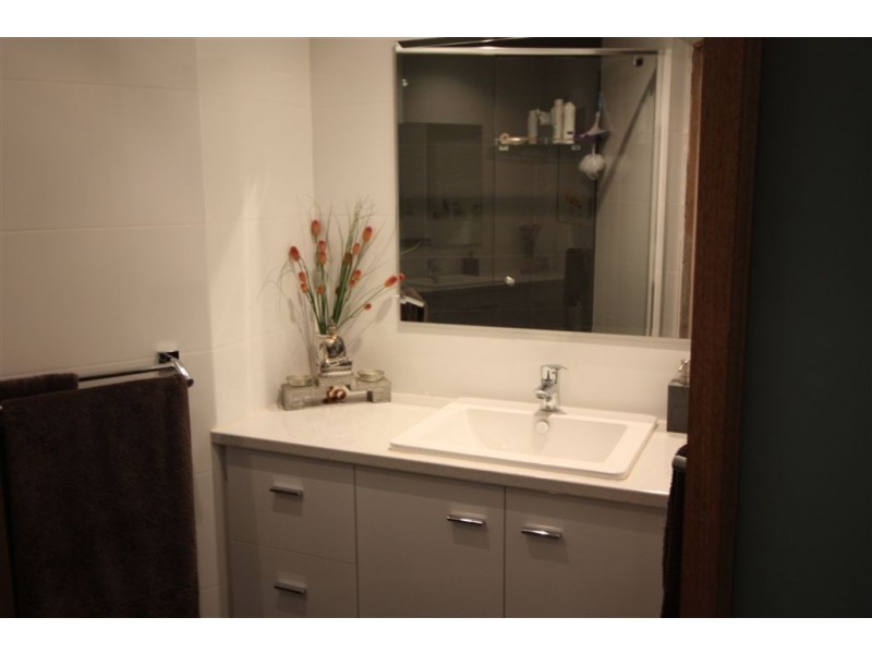 15 Sutherland St, Glanville SA 5015