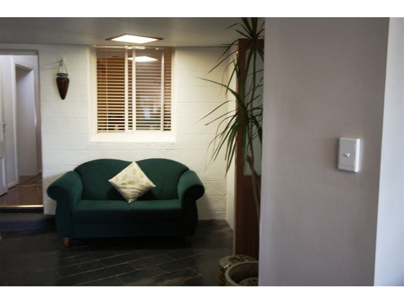 15 Sutherland St, Glanville SA 5015