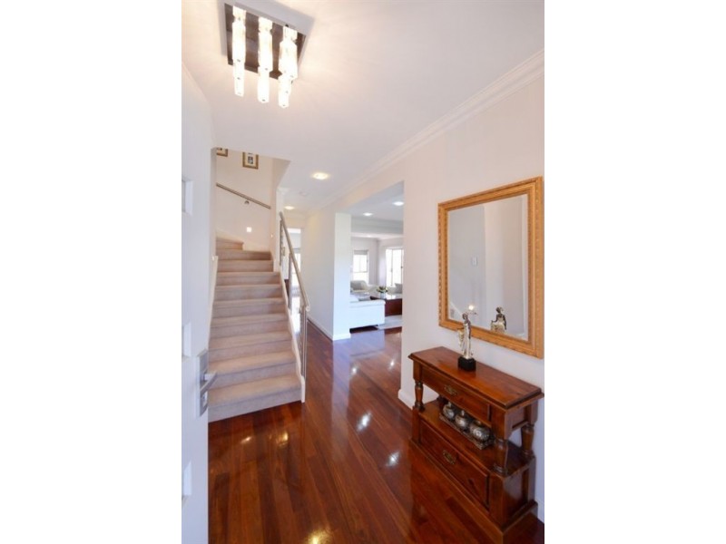 21a Nambour Crescent, West Lakes Shore SA 5020