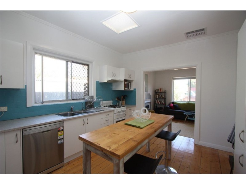 16 Waverley Street, Largs Bay SA 5016