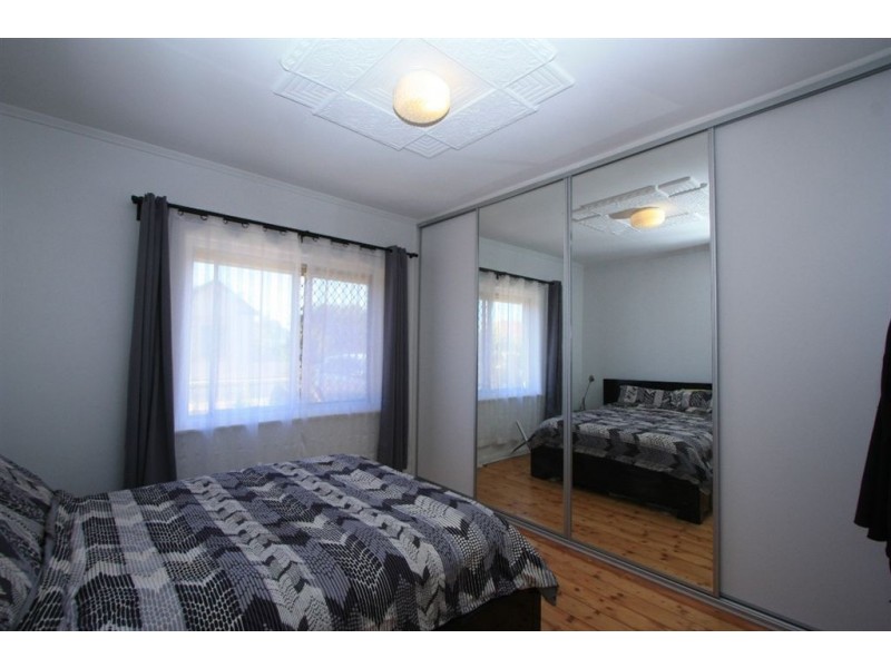 16 Waverley Street, Largs Bay SA 5016