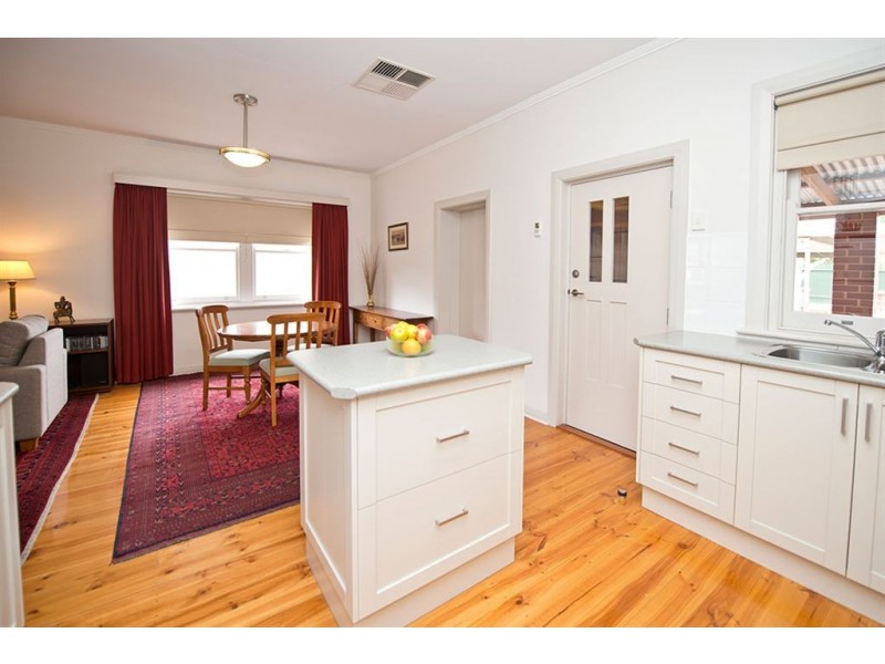 25 Lincoln Street, Largs Bay SA 5016