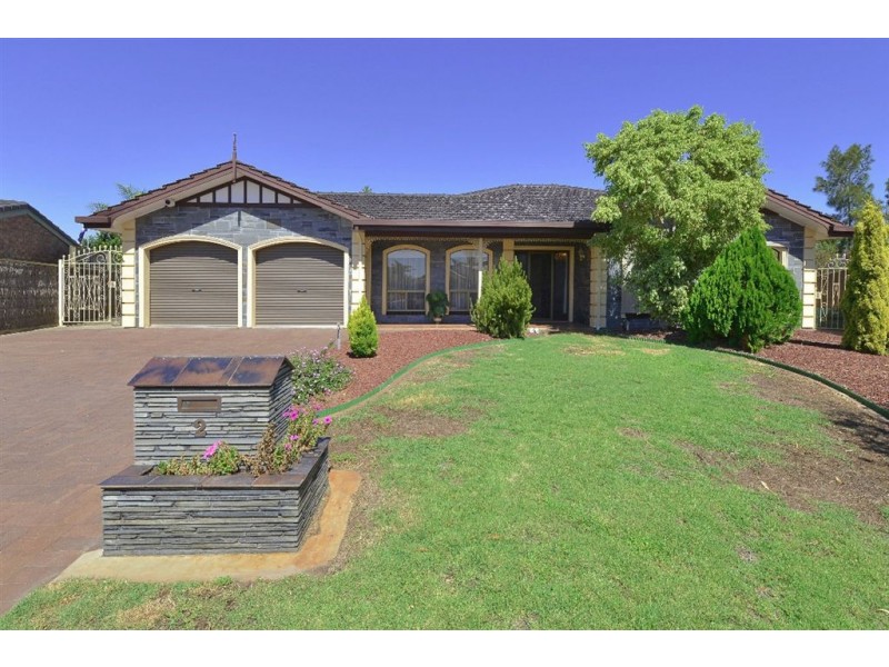 2 Mia Crt, West Lakes SA 5021