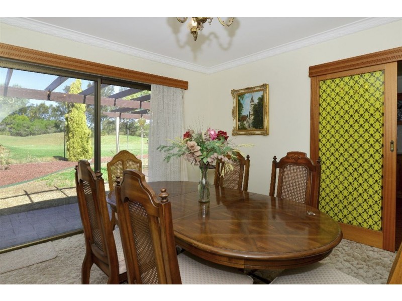 2 Mia Crt, West Lakes SA 5021