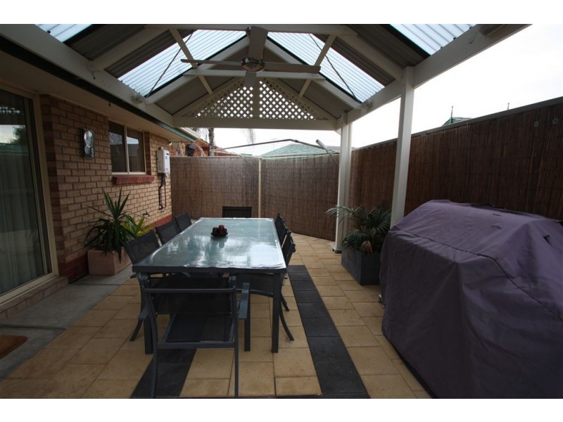 1/236 Fletcher Rd, Largs Bay SA 5016