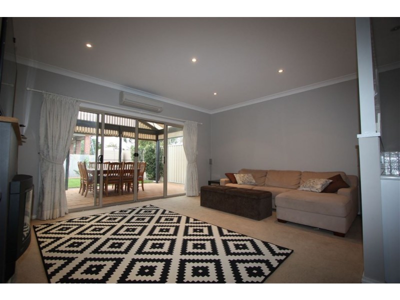 8a Lamorna Terrace, Largs North SA 5016