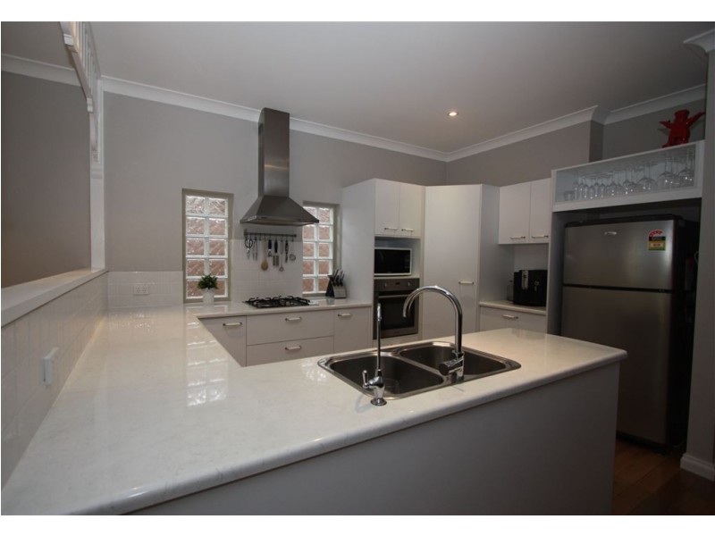 8a Lamorna Terrace, Largs North SA 5016