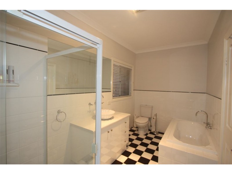 8a Lamorna Terrace, Largs North SA 5016