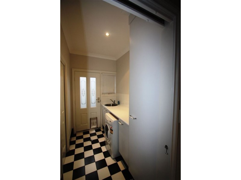 8a Lamorna Terrace, Largs North SA 5016