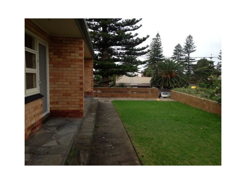 2/261 Military Road, Henley Beach SA 5022