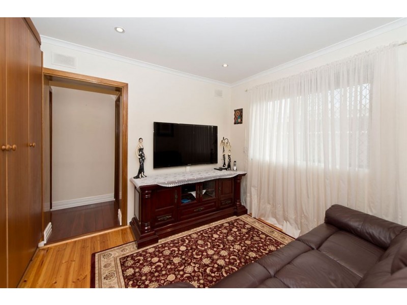14 Windermere Avenue, West Lakes SA 5021