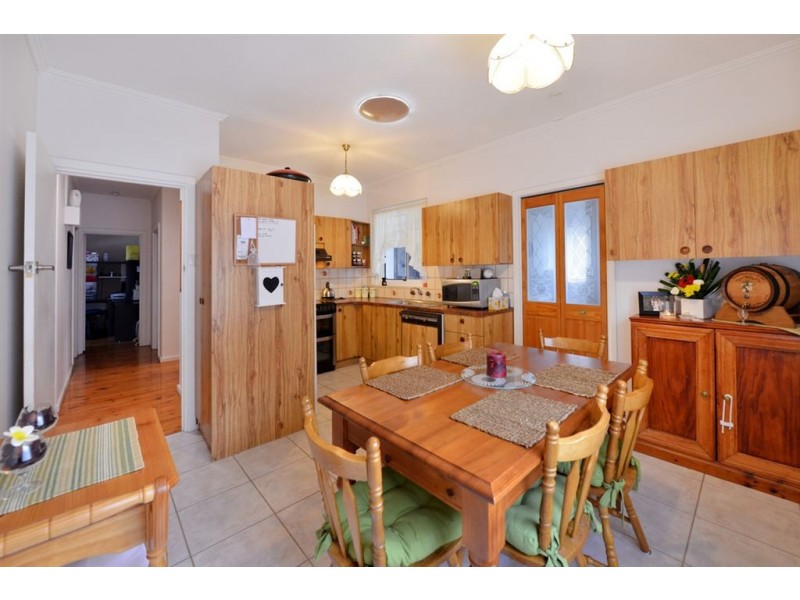 122 Halsey Road, Henley Beach South SA 5022