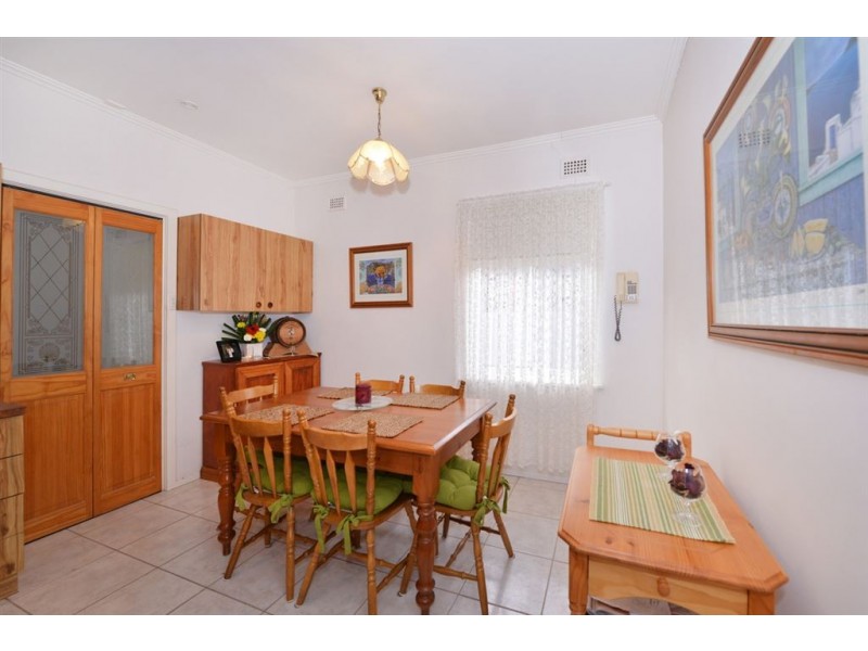 122 Halsey Road, Henley Beach South SA 5022