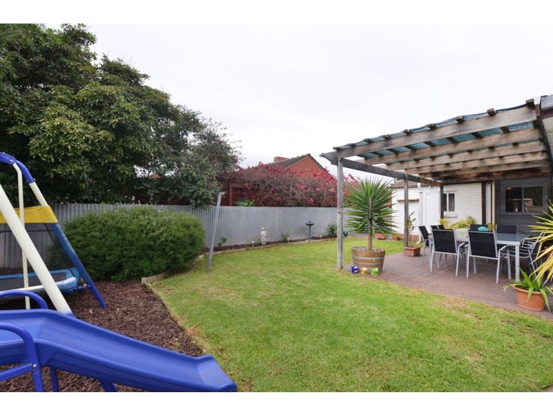 122 Halsey Road, Henley Beach South SA 5022