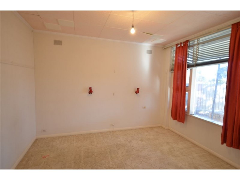 22 Third Avenue, Seaton SA 5023