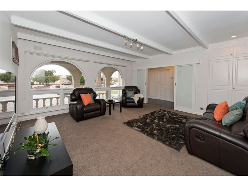 8 Gulf Court, Semaphore Park SA 5019