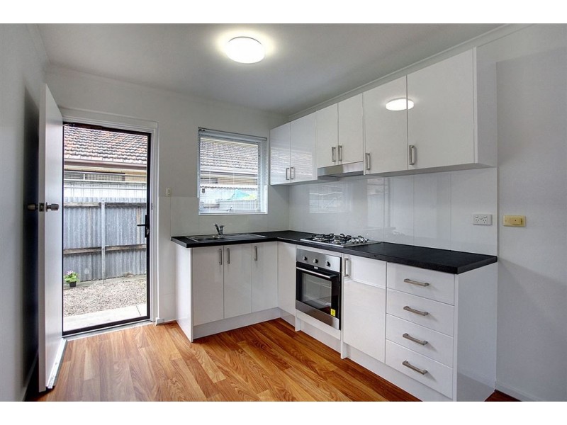 2/9 Bartlett Terrace, Semaphore Park SA 5019