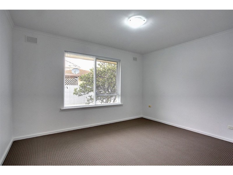 2/9 Bartlett Terrace, Semaphore Park SA 5019