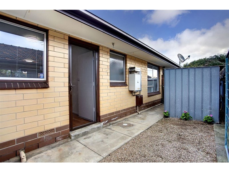 2/9 Bartlett Terrace, Semaphore Park SA 5019