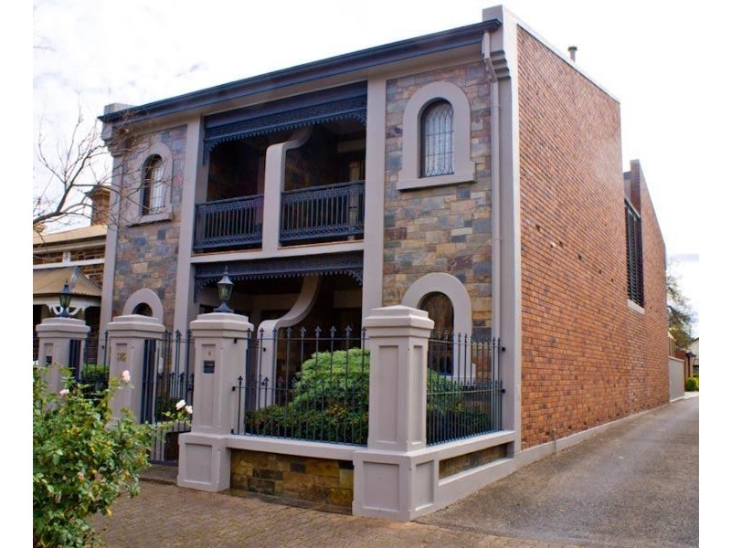 2/382 Halifax Street, Adelaide SA 5000