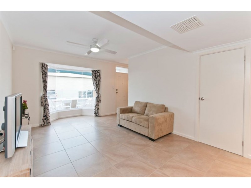 2/81 Esplanade, Semaphore SA 5019