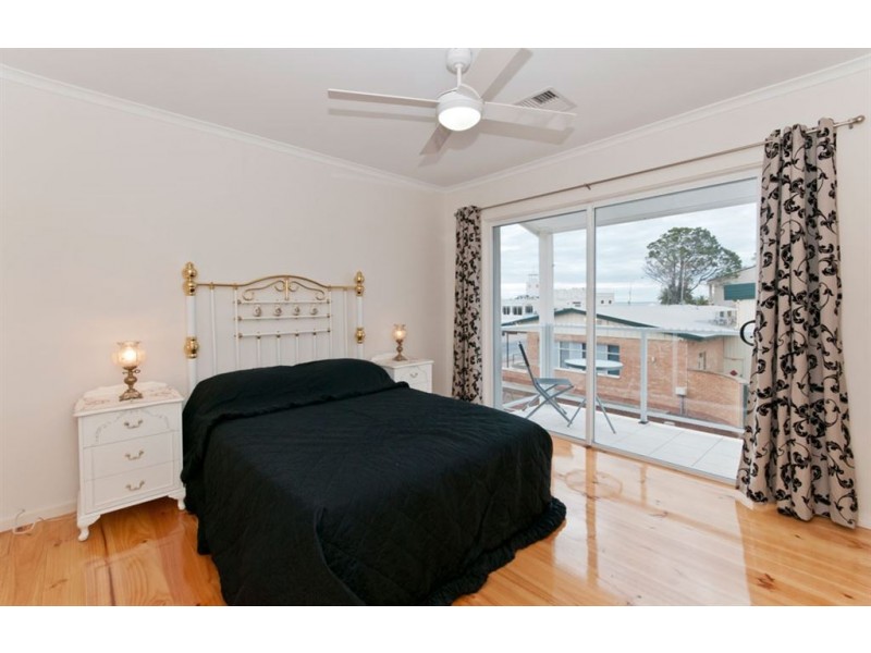 2/81 Esplanade, Semaphore SA 5019