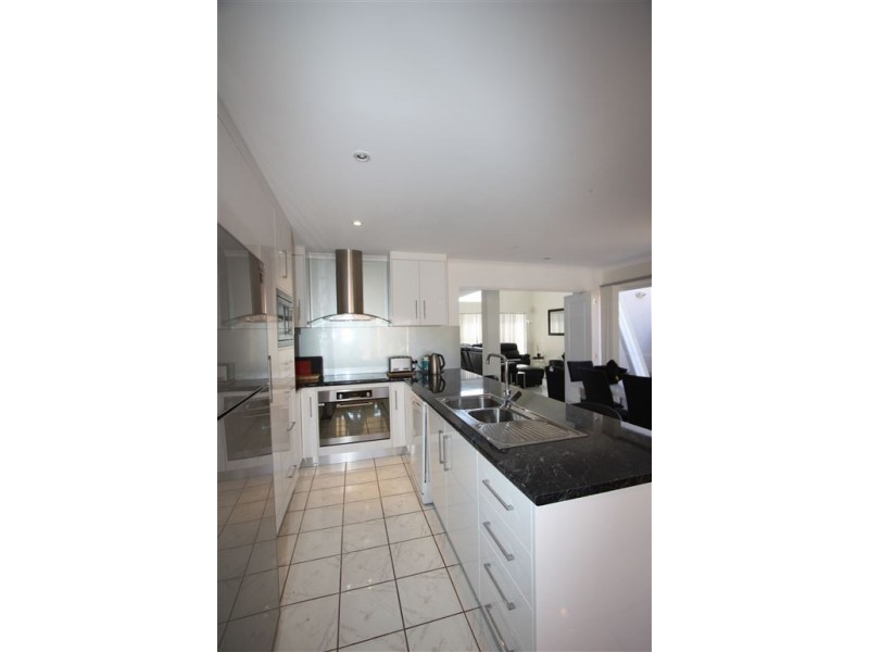 9 One And All Drive, North Haven SA 5018