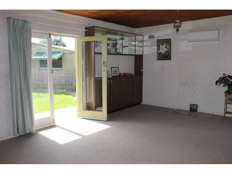9 Delta Crt, Athol Park SA 5012