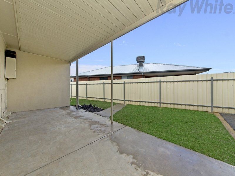 19 Florence Ave, Blair Athol SA 5084