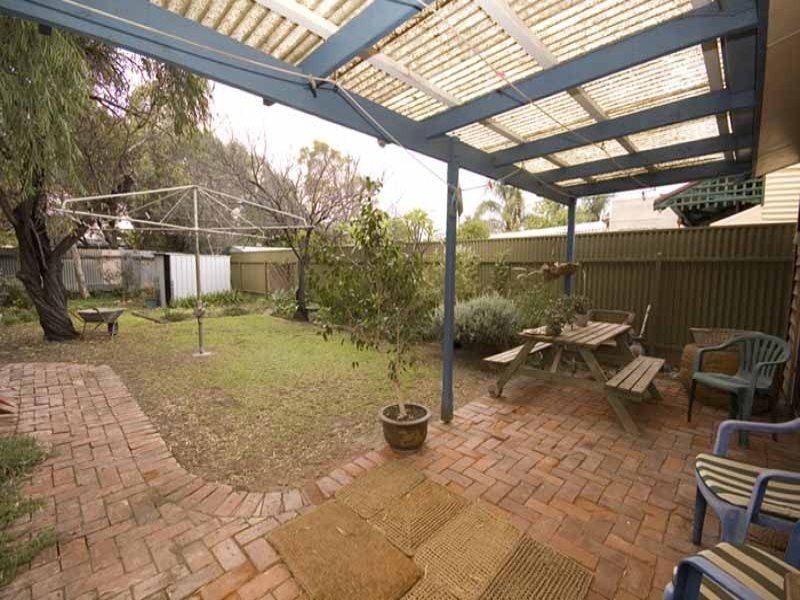 8 James Street, Ethelton SA 5015