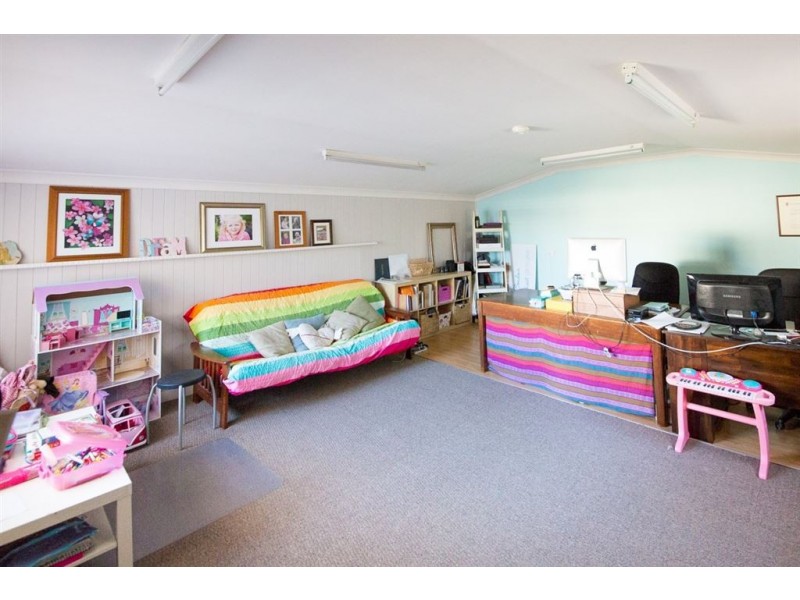 18 Kirby Terrace, Largs Bay SA 5016
