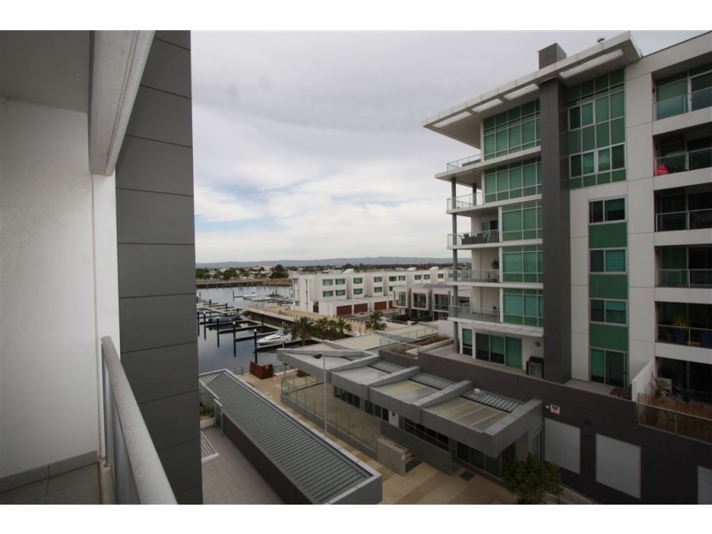 414/2-6 Pilla Ave, Nautica South, New Port SA 5015