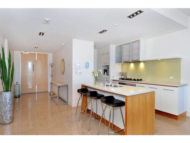 4.2/8-9 North Esplanade, Glenelg North SA 5045