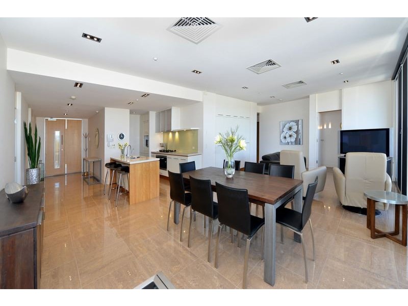 4.2/8-9 North Esplanade, Glenelg North SA 5045