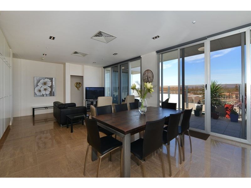 4.2/8-9 North Esplanade, Glenelg North SA 5045