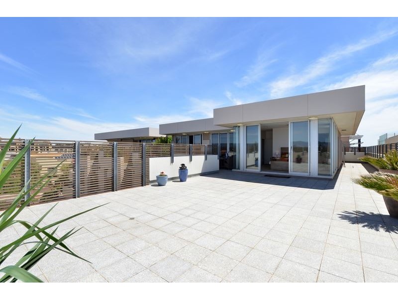 4.2/8-9 North Esplanade, Glenelg North SA 5045