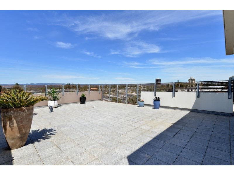 4.2/8-9 North Esplanade, Glenelg North SA 5045