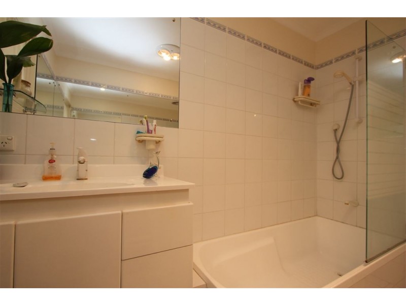 6 Ashburton Ave, West Lakes Shore SA 5020