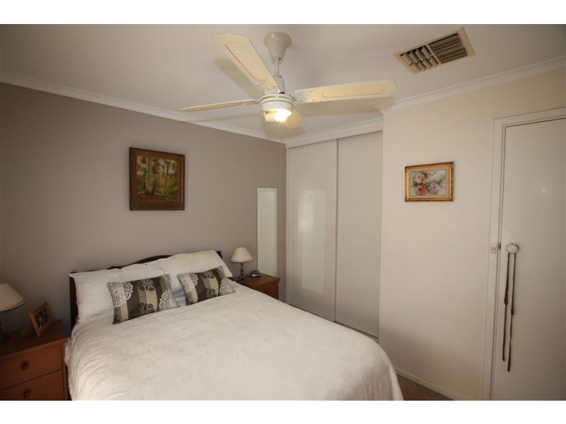 6 Ashburton Ave, West Lakes Shore SA 5020