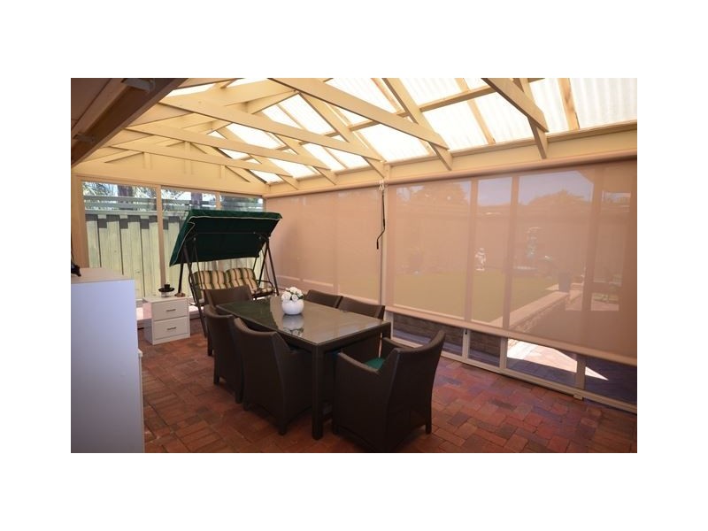 6 Bluelake Court, Tennyson SA 5022