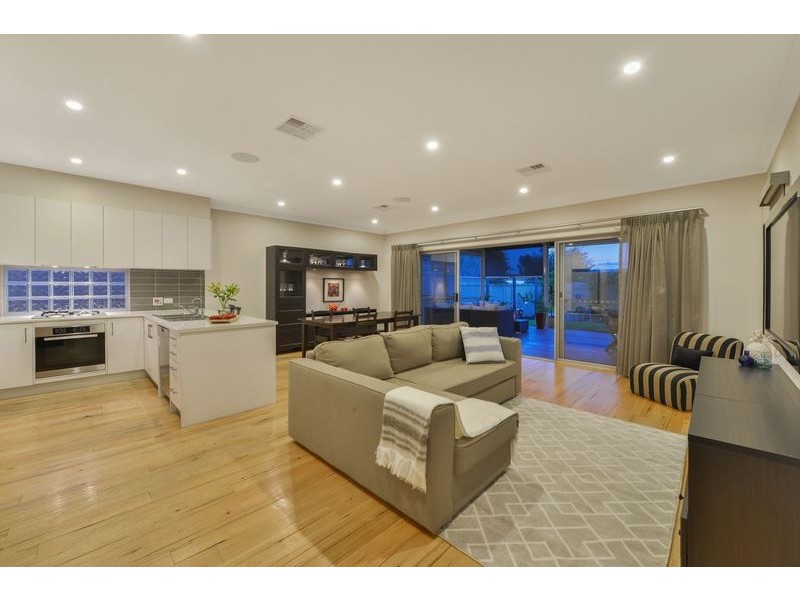27 Ferry Avenue, Plympton Park SA 5038