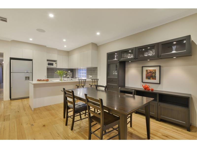 27 Ferry Avenue, Plympton Park SA 5038