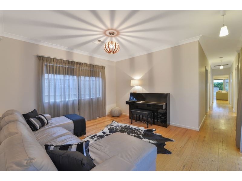 27 Ferry Avenue, Plympton Park SA 5038