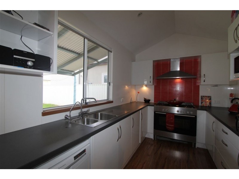 18 Jennifer Street, Rosewater SA 5013