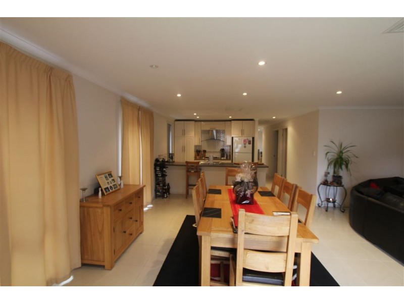 33A Aurelia Drive, North Haven SA 5018