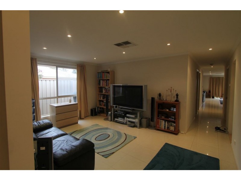 33A Aurelia Drive, North Haven SA 5018
