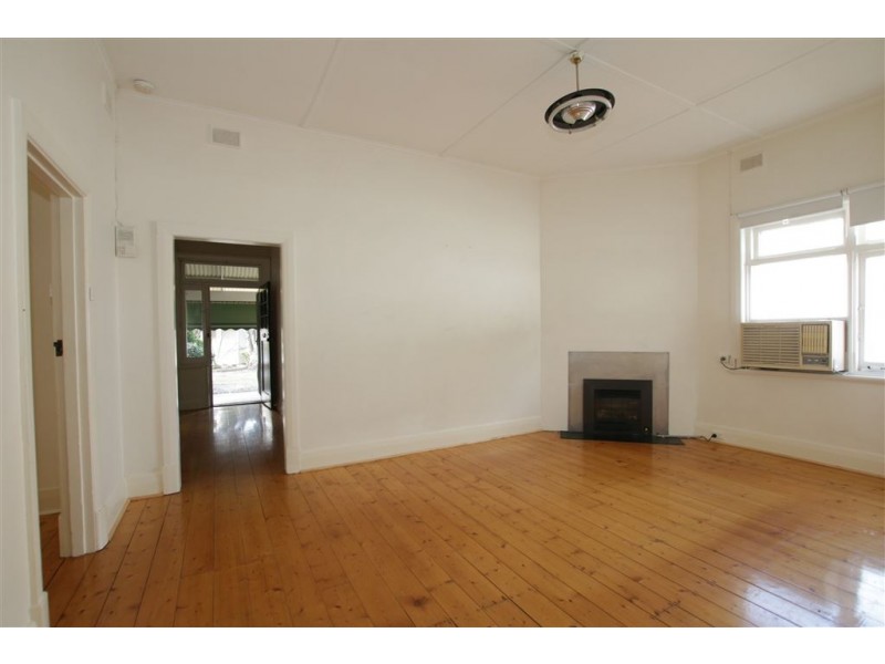190 Grand Junction Road, Pennington SA 5013