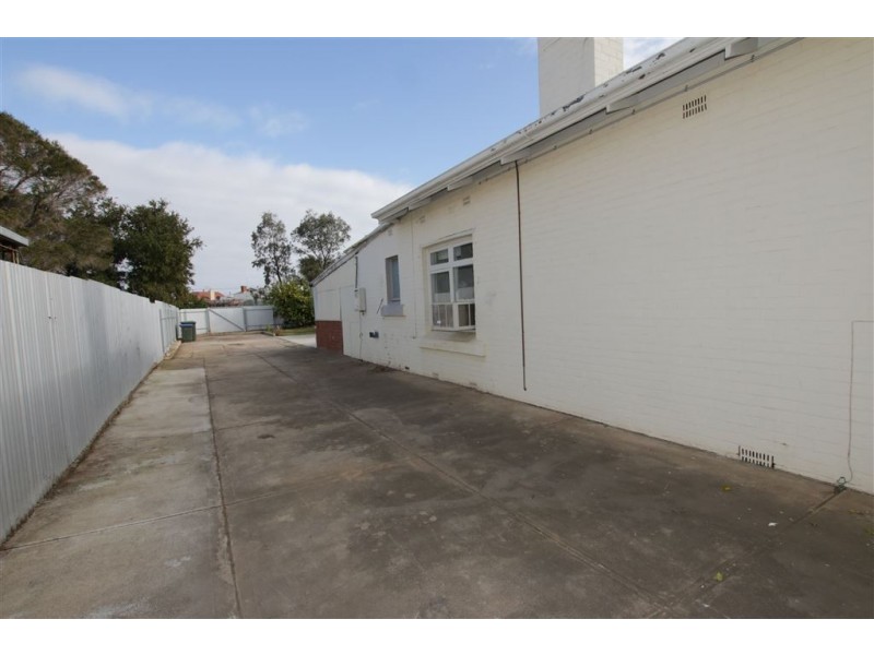 190 Grand Junction Road, Pennington SA 5013