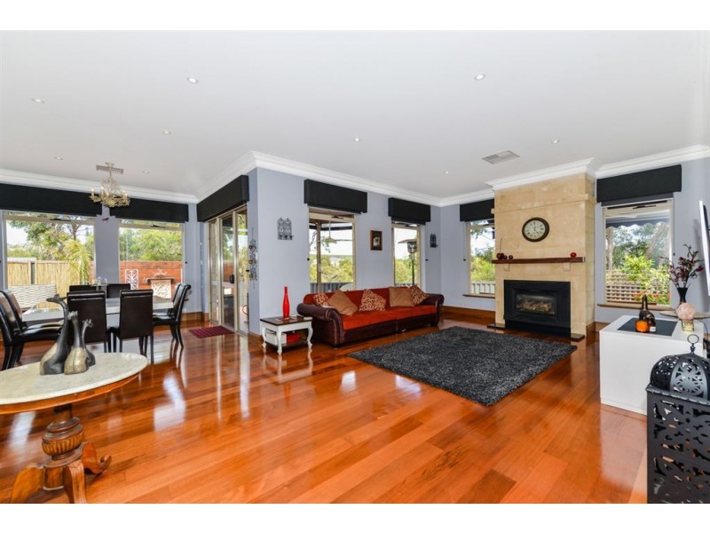 6 Lacebark Court, Flagstaff Hill SA 5159